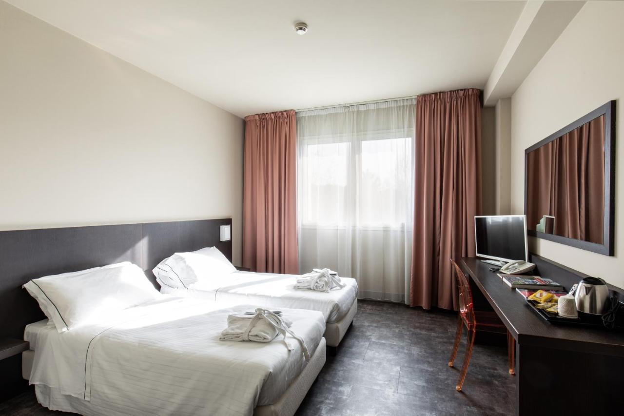 Anusca Palace Hotel Castel San Pietro Terme Dış mekan fotoğraf
